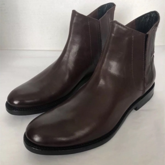 Frye Jet Leather Chelsea Boots - Picture 3 of 8
